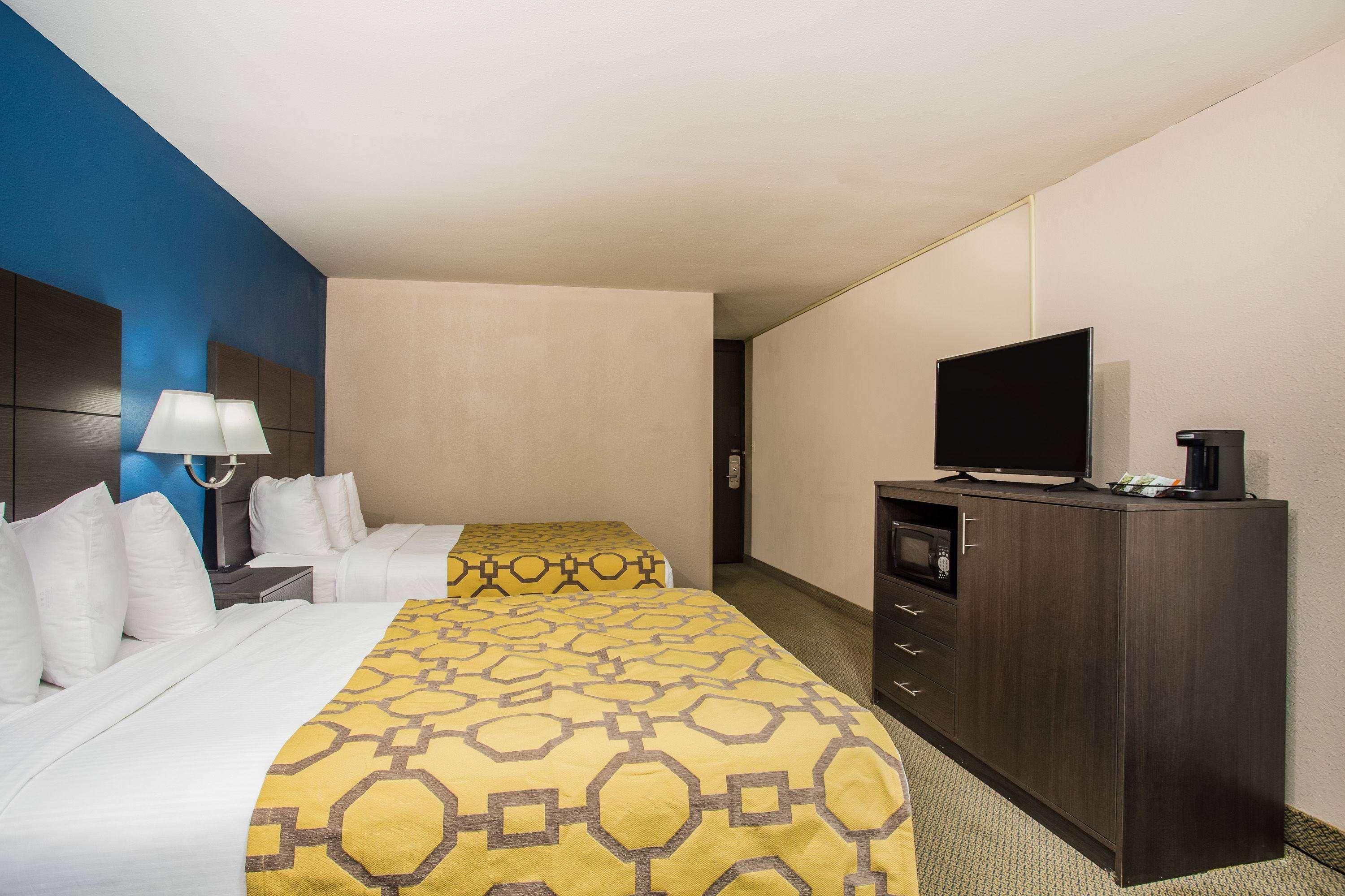 Hotel Baymont By Wyndham Appleton Extérieur photo